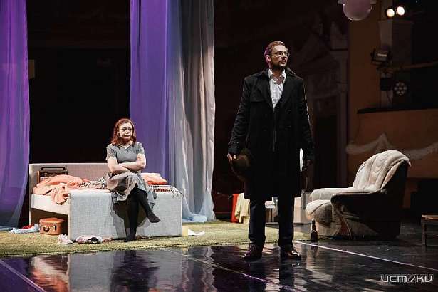 Артисты «Свободного пространства» готовят новый спектакль «Двое на качелях»