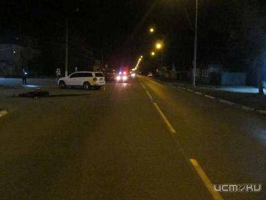 На Орловщине «Мерседес Бенц» не пропустил мотоцикл