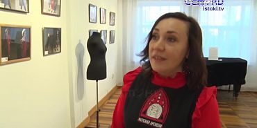 Выставка про моду с дефиле. "Мережки времени"