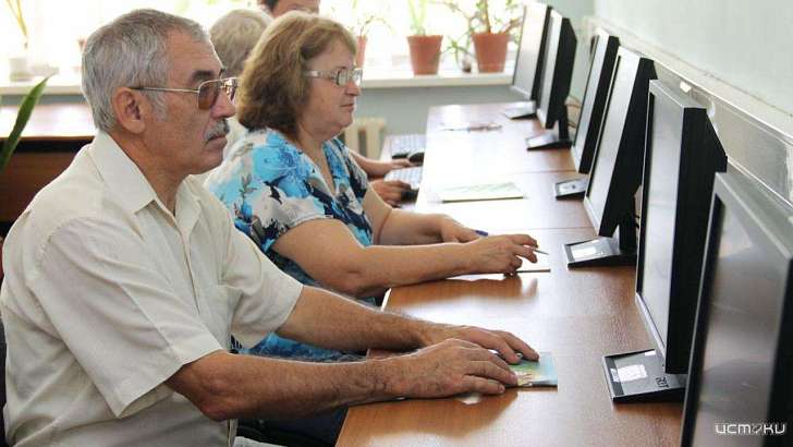 Орловских пенсионеров сделают уверенными интернет-пользователями