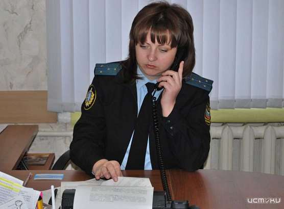 Приставы на постоянной связи с орловчанами