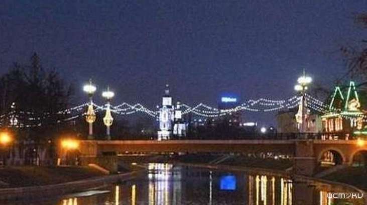 В Орле выясняют, какие световые конструкции удастся отремонтировать по гарантии