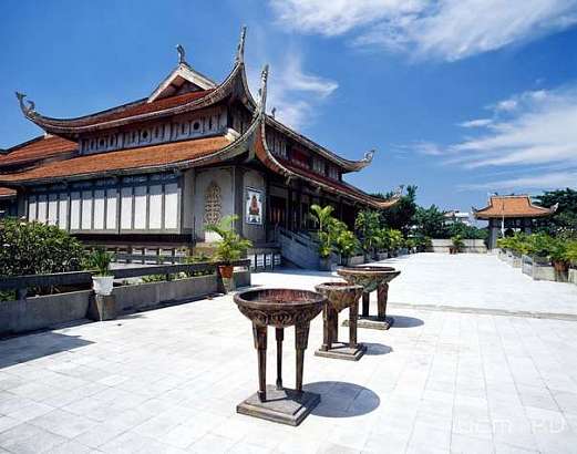 Выставка «Страны Юго-Восточной Азии» открылась в Орловской областной библиотеки им. И.А. Бунина