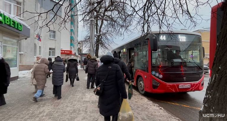 Не в Орле: подзарядки для гаджетов в салоне, нет толчеи, оплата картой без отвлечения водителя