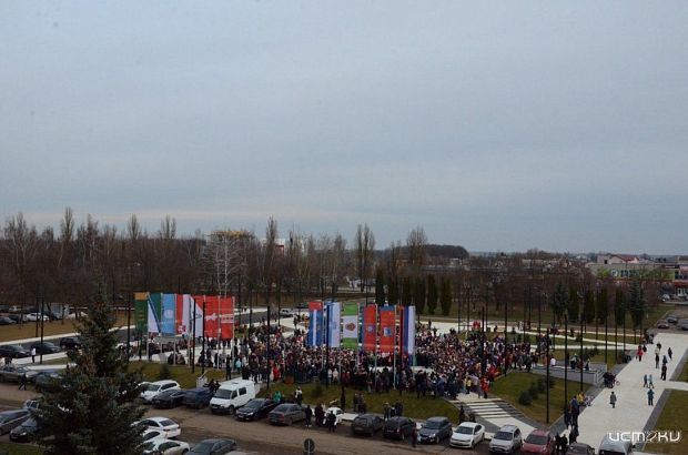 Председатель горсовета Орла удивился, что в Северном районе не предусмотрена новогодняя елка  Председатель горсовета Орла удивился, что в Северном районе не предусмотрена новогодняя елка