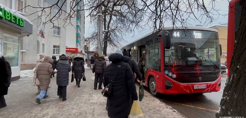 Не в Орле: подзарядки для гаджетов в салоне, нет толчеи, оплата картой без отвлечения водителя