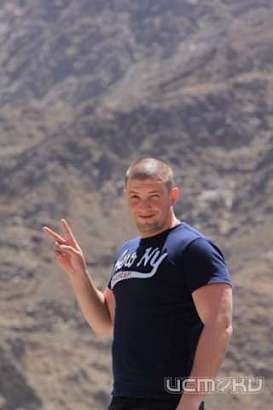 На МКАДе под колесами фуры погиб известный орловский мотогонщик Денис Соболев