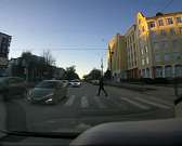 Вижу машины и иду на красный: в Орле едва не сбили безбашенного пешехода