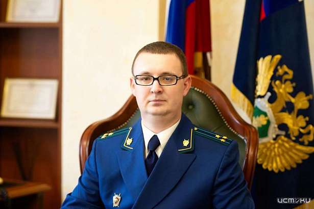 Президент Путин повысил прокурора Орловской области в звании