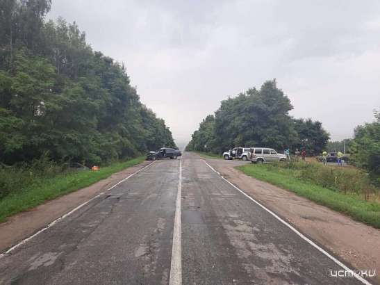 На трассе под Орлом столкнулись «Ауди» и «ВАЗ». Три человека получили травмы