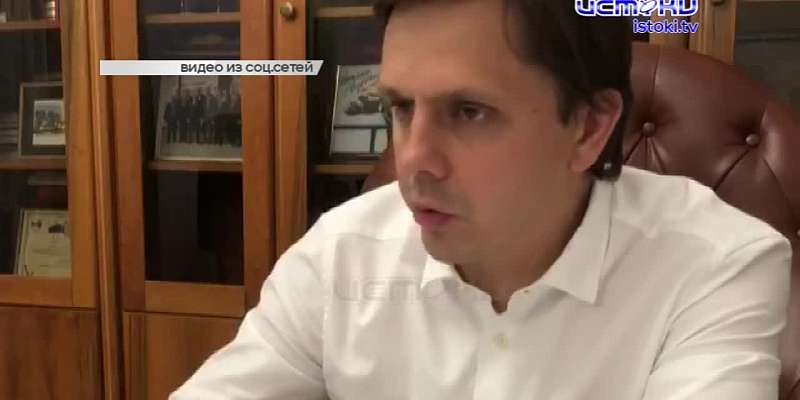 В общежитии, где обрушился спортзал, залило два этажа, а Клычков пока не собирается открывать детские лагеря