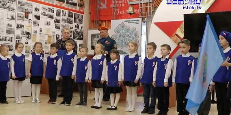 Эти ребята о безопасности и правильном обращении с огнем будут знать с малых лет.