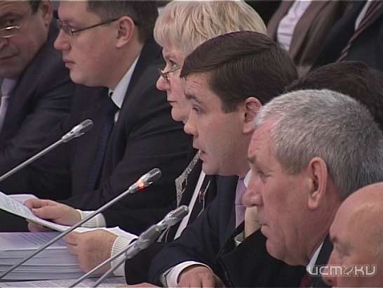 Депутаты обвинили чиновников в чрезмерных тратах на правительственные СМИ 