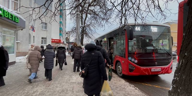 Не в Орле: подзарядки для гаджетов в салоне, нет толчеи, оплата картой без отвлечения водителя