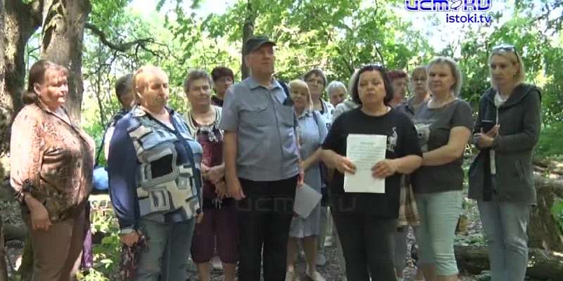 Дорога, которую не хотят. Люди домов по ул. Орловских партизан доведены до отчаяния и готовы отстаивать свой лес всеми силами