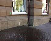 Видео: сегодня прохожие увидели водопад в центре Орла1537364900