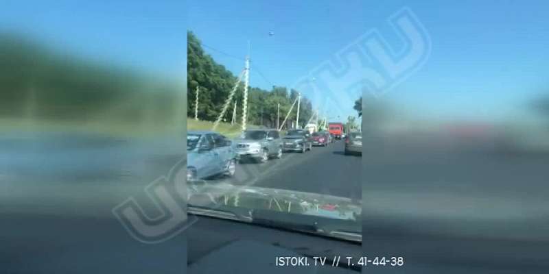 Видео: в Орле и Орловском районе растянулись километровые пробки из-за ремонта дорог