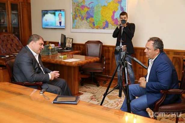 Губернатор дал интервью федеральному телеканалу о предстоящем Чемпионате мира по самбо