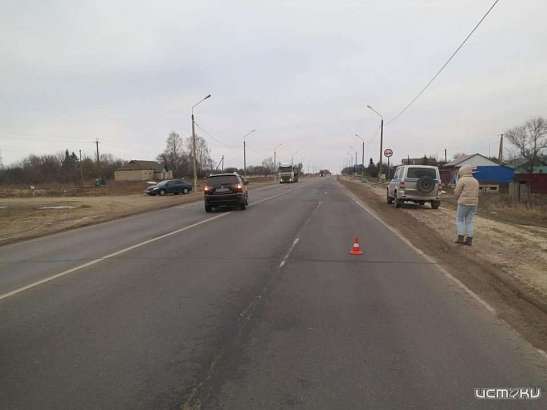 Под Орлом мальчик-подросток попал под колёса внедорожника, переходя дорогу в неположенном месте