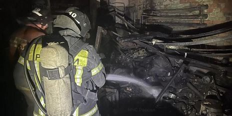 В Мценске потушили пожар на складе на улице Автомагистраль