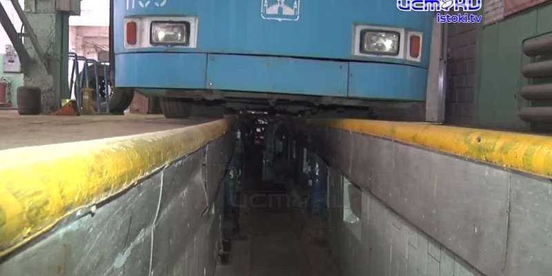 На днях депутаты городского совета посетили троллейбусное депо.