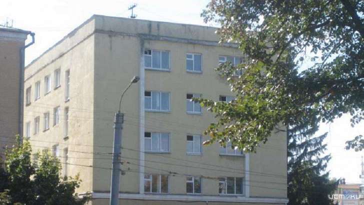 Из-за ЧП эвакуировали людей из общежития ОГУ на ул. Комсомольской