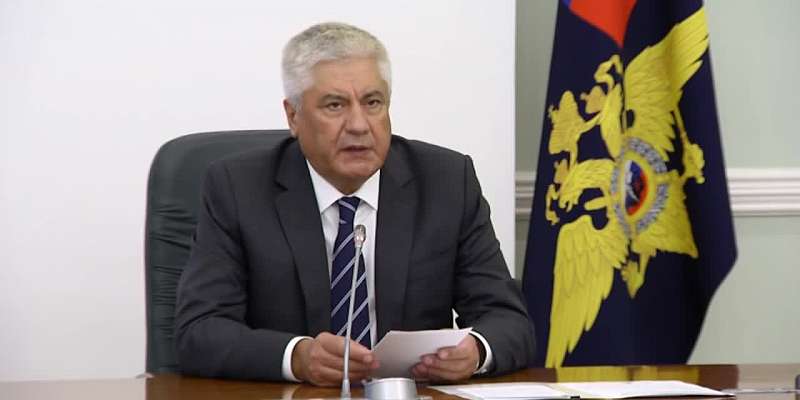 Владимир Колокольцев поздравил орловских полицейских с профессиональным праздником