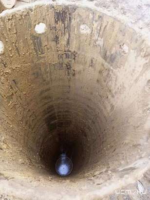 Орловчанин на выходных провалился в трубу водостока