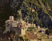 Женщинам там находиться нельзя. Брянский фотограф привез со святой горы много ярких кадров и историй