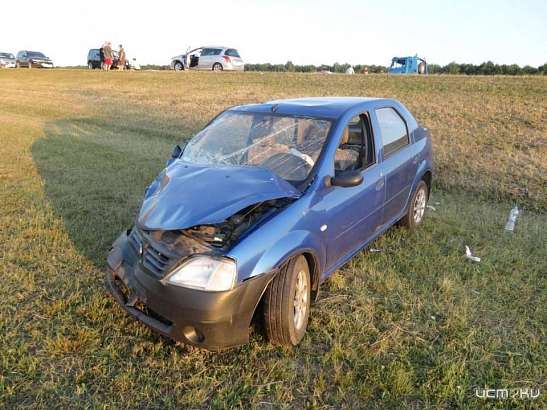 На орловской трассе столкнулись «Пежо» и «Рено». Три человека получили травмы