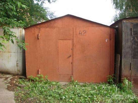 В Орле владельцам гаража по улице Новосильская, 3 предлагают снести его самостоятельно.