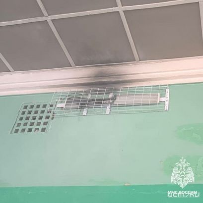 Загоревшийся светильник стал причиной эвакуации школы в Орле 