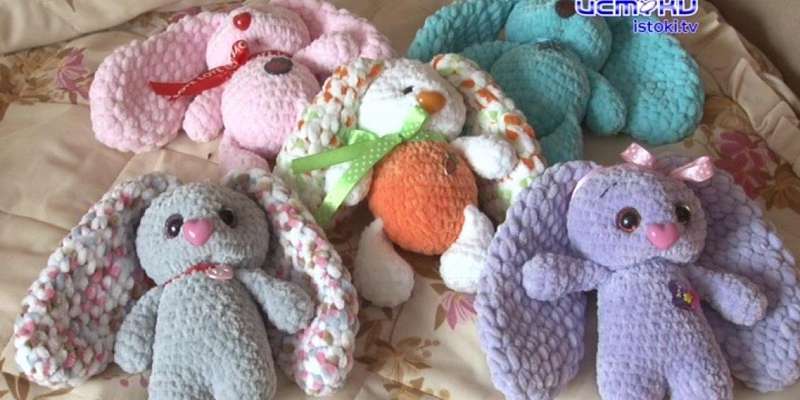 В игрушки не играет — она их создает: орловчанка оборудовала комнату в квартире под мастерскую