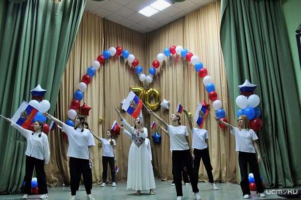 В Орле школа №23 отметила 70-летний юбилей