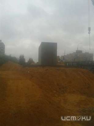 В Орле у Богоявленского собора установили основание памятника Грозному