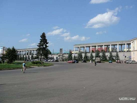 Сегодня у железнодорожного вокзала запретили стоянку