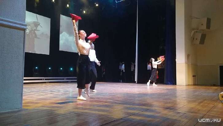 Фоторепортаж: в институте культуры отпраздновали 100-летие орловского комсомола