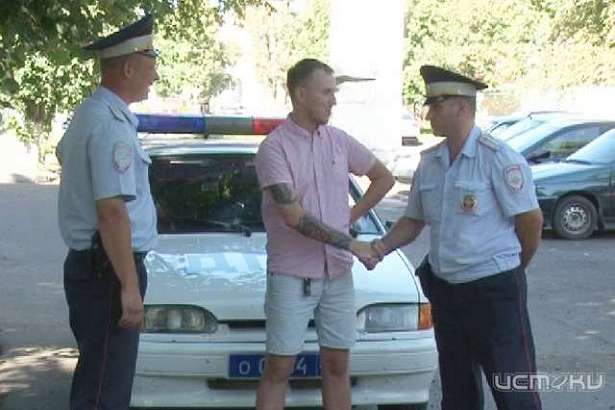 В Орле сотрудники ДПС помогли доставить рожающую девушку в больницу 