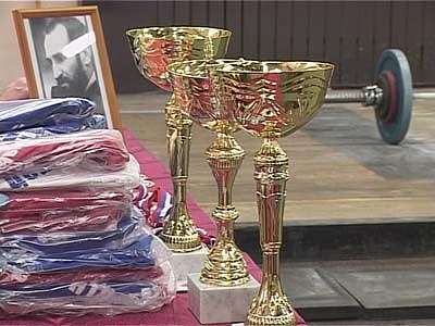 Спорт. Тяжелая атлетика