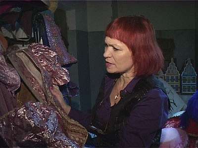 Актриса и дизайнер в одном лице!