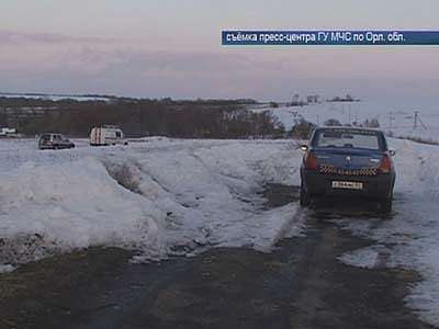 Сотрудники МЧС спасли человека...