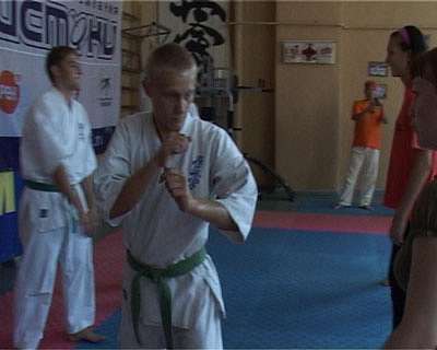 Уроки самообороны для СМИ