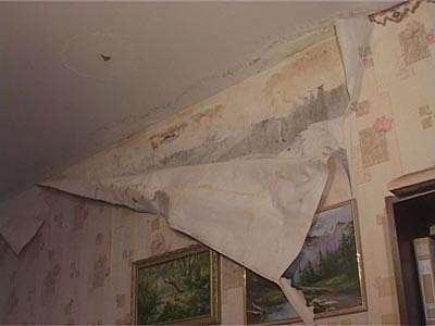 И снова течет крыша!