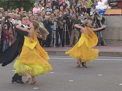 Как прошли долгожданные выпускные вечера?..