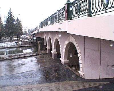 Александровский мост открыт!