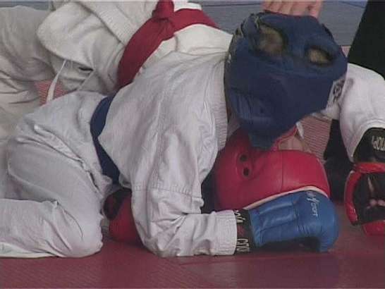 Состязания по рукопашному бою.