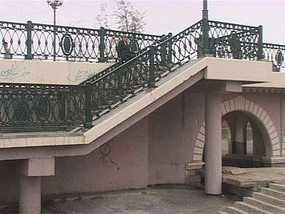 А под мостами водятся...