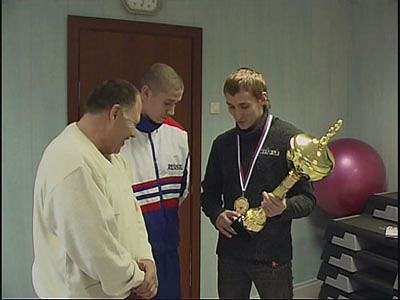 2 боксера получили звание мастеров спорта.