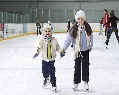 Тренировки юных фигуристов