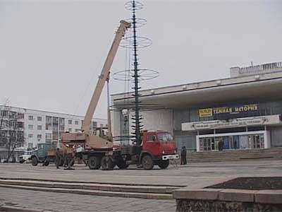 Установили главную елку города